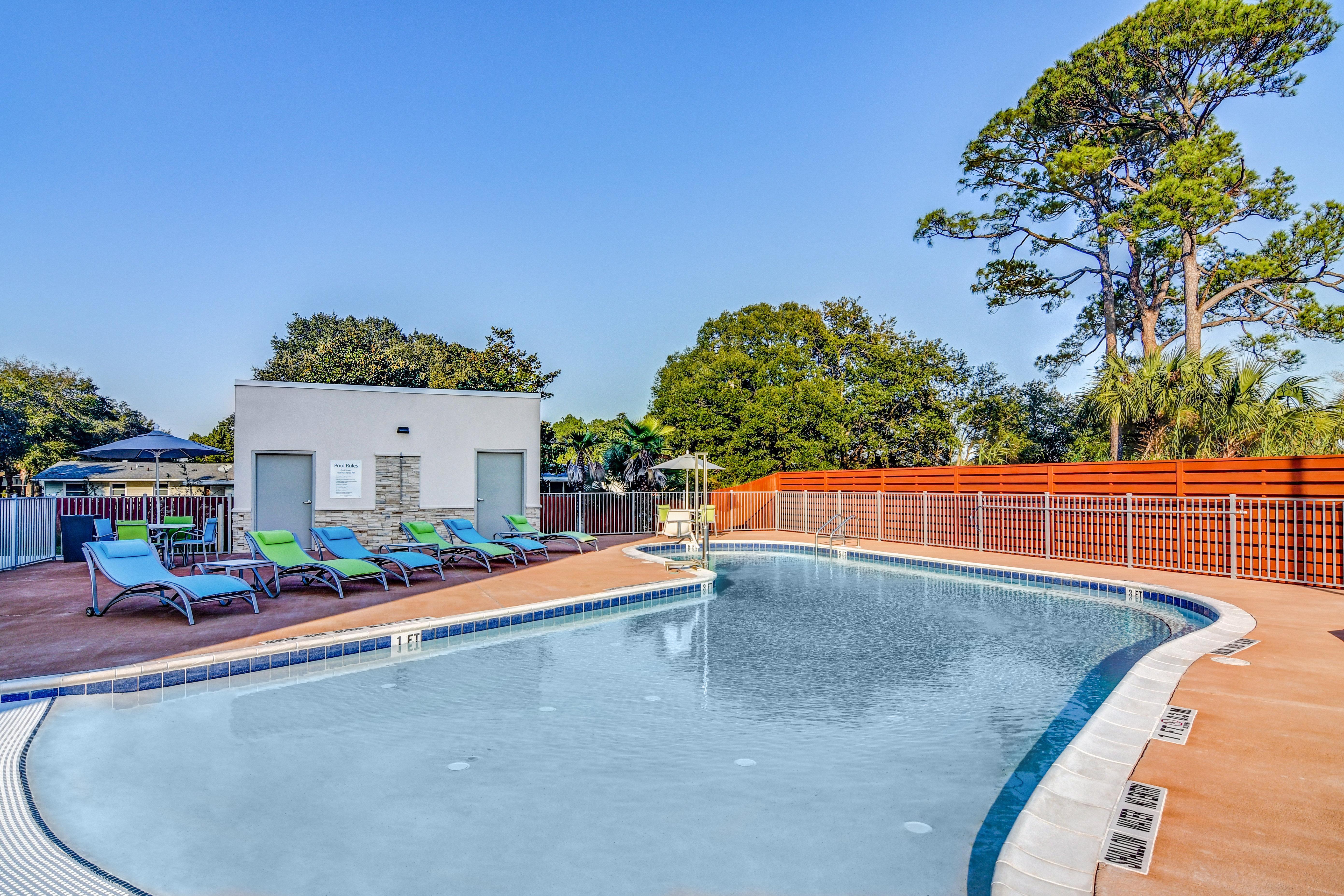 Holiday Inn Express - Fort Walton Beach Central By Ihg Eksteriør billede