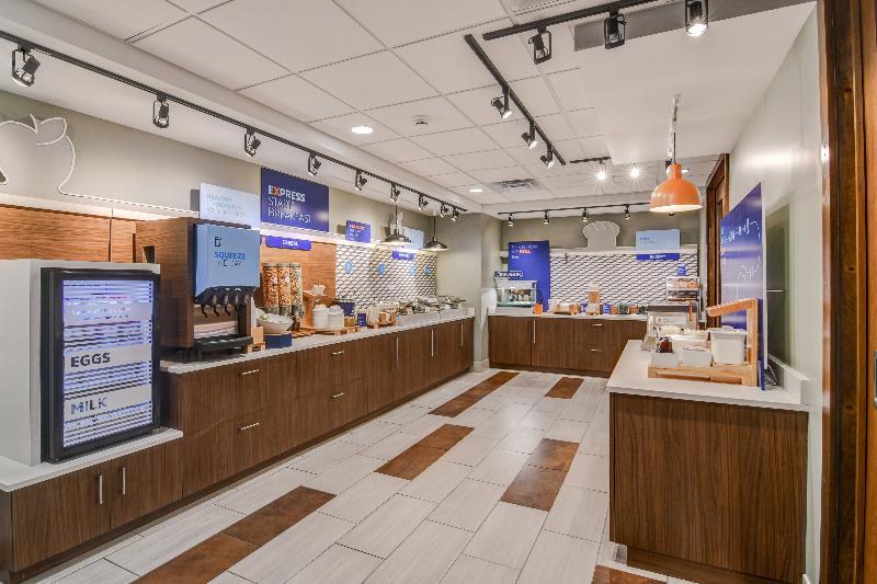 Holiday Inn Express - Fort Walton Beach Central By Ihg Eksteriør billede